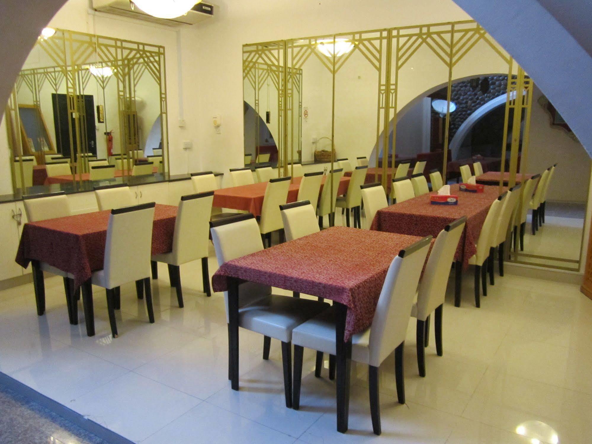 Qurum Beach Hotel Маскат Экстерьер фото