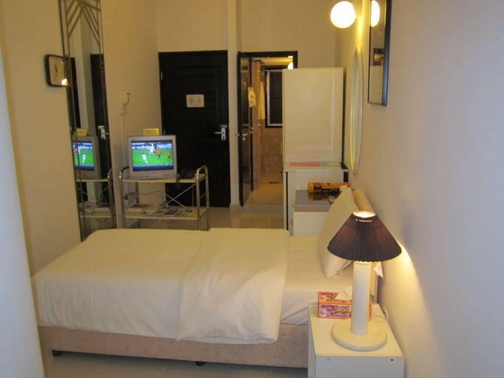 Qurum Beach Hotel Маскат Экстерьер фото
